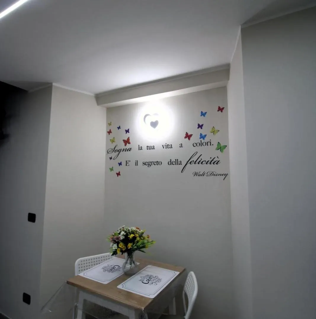 Lizzy'S House Apartment Naples Italy
